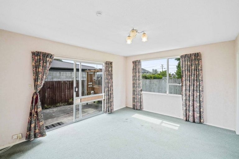 Photo of property in 2/4 Brixton Street, Islington, Christchurch, 8042