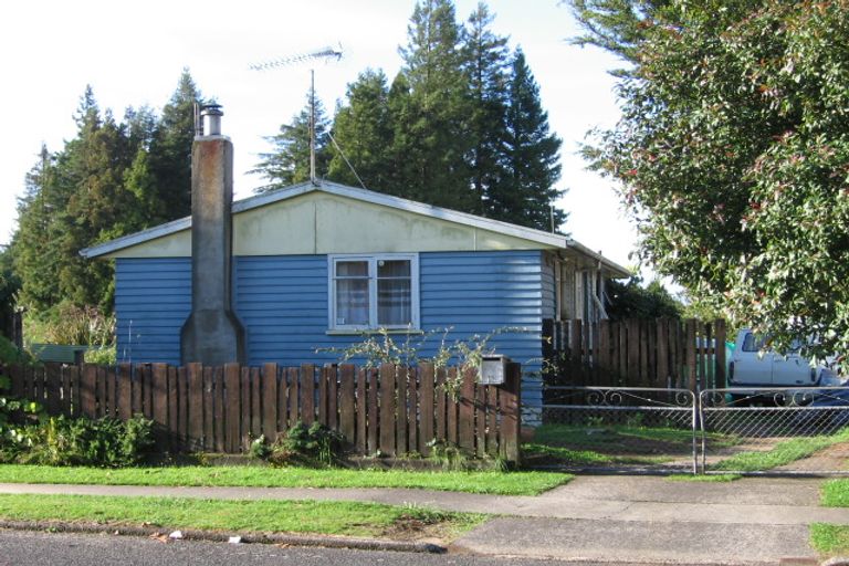 Photo of property in 15 Stirling Place, Tokoroa, 3420