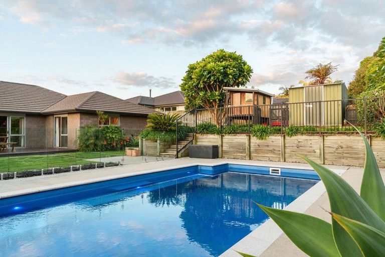 Photo of property in 190 Ballintoy Park Drive, Welcome Bay, Tauranga, 3175