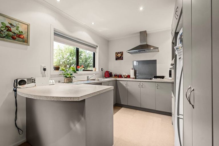 Photo of property in 7e Corokia Street, Bell Block, New Plymouth, 4312