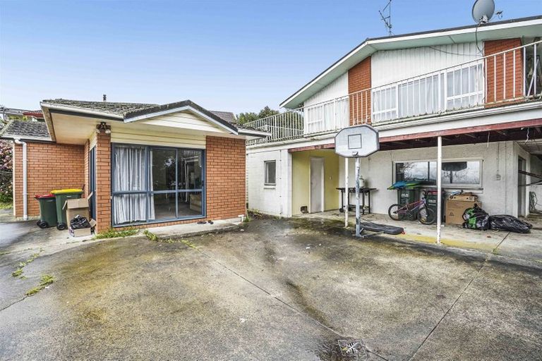 Photo of property in 19 Russleigh Drive, Dinsdale, Hamilton, 3204