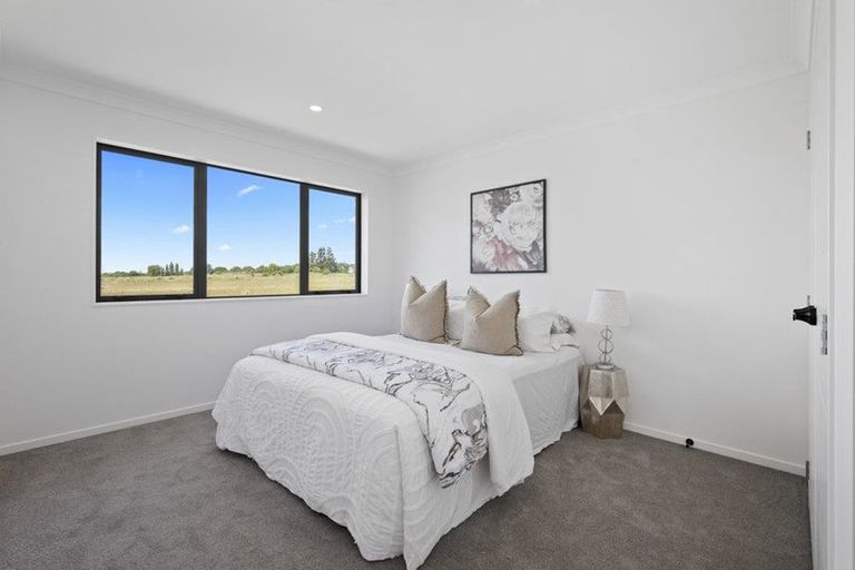 Photo of property in 75 Mutetai Road, Clarks Beach, 2122