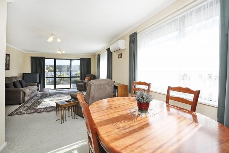 Photo of property in 118 Newcastle Street, Windsor, Invercargill, 9810
