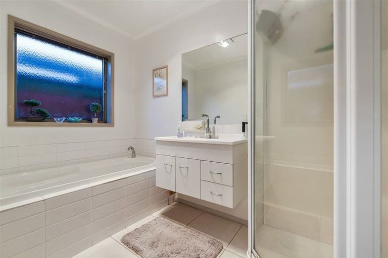 Photo of property in 99 Barrington Drive, Huntington, Hamilton, 3210