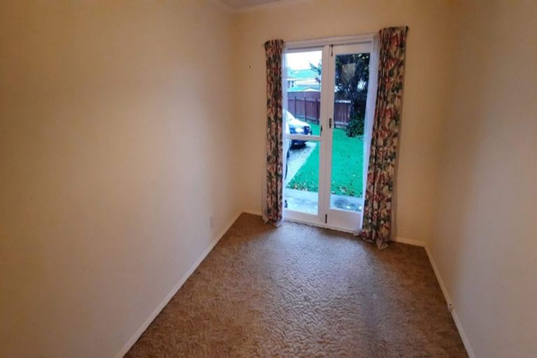 Photo of property in 3b Ferretti Grove, Avalon, Lower Hutt, 5011
