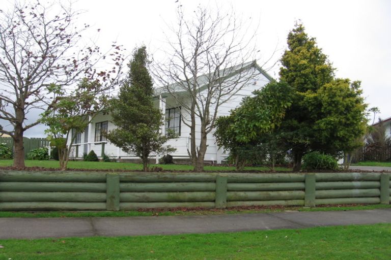 Photo of property in 20 Cargill Grove, Kelvin Grove, Palmerston North, 4414