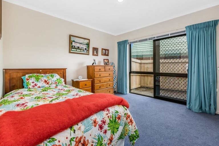 Photo of property in Redwood Village, 2/42 Main Road, Tawa, Wellington, 5028