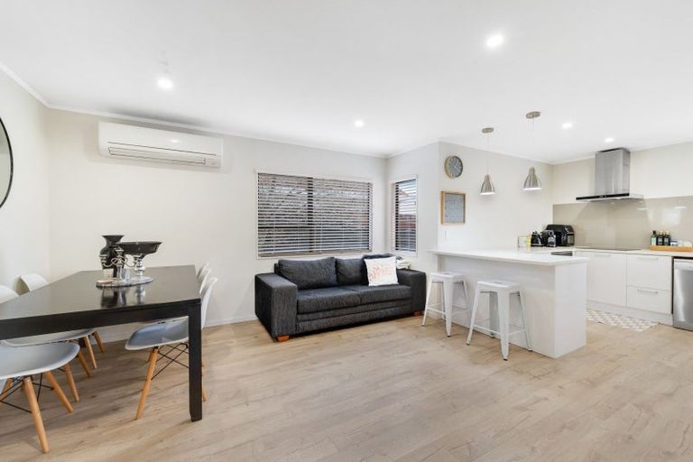 Photo of property in 4/72 Moore Street, Howick, Auckland, 2014