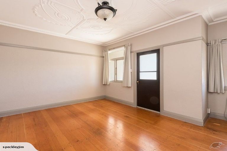 Photo of property in 51a Majoribanks Street, Mount Victoria, Wellington, 6011