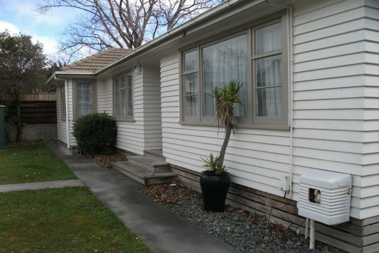 Photo of property in 72a Stokes Valley Road, Stokes Valley, Lower Hutt, 5019