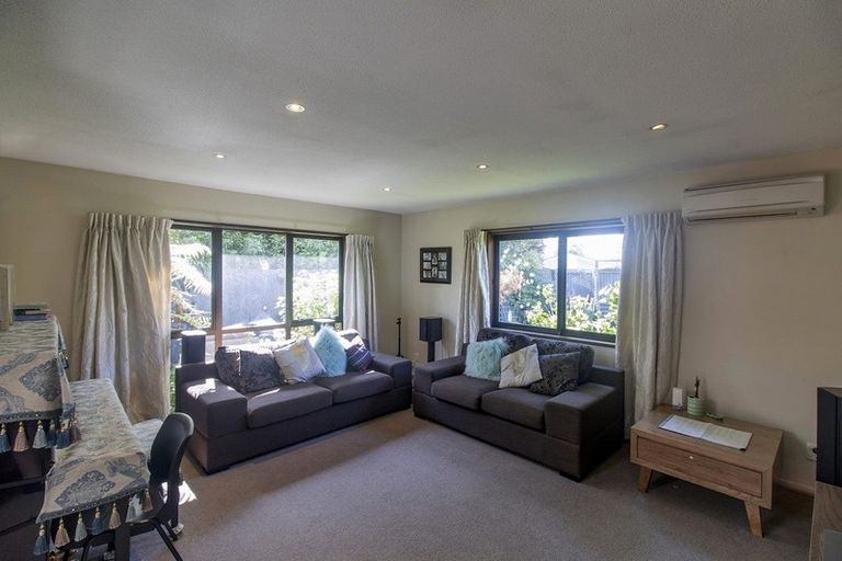Photo of property in 12 Kamahi Place, Bishopdale, Christchurch, 8051