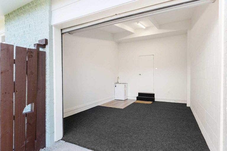 Photo of property in 2/14 Frederick Street, Waltham, Christchurch, 8011
