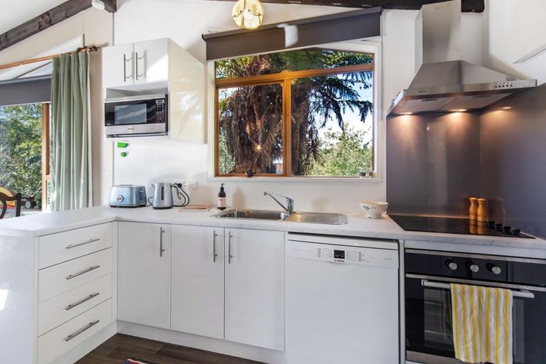 Photo of property in 52 Oxford Road, Lake Rotoma, Rotorua, 3074