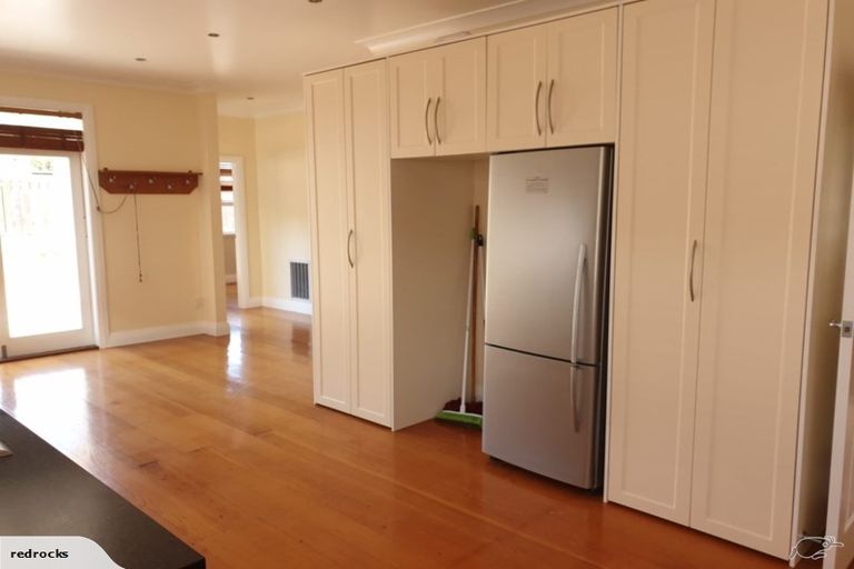 Photo of property in 333 The Parade, Island Bay, Wellington, 6023