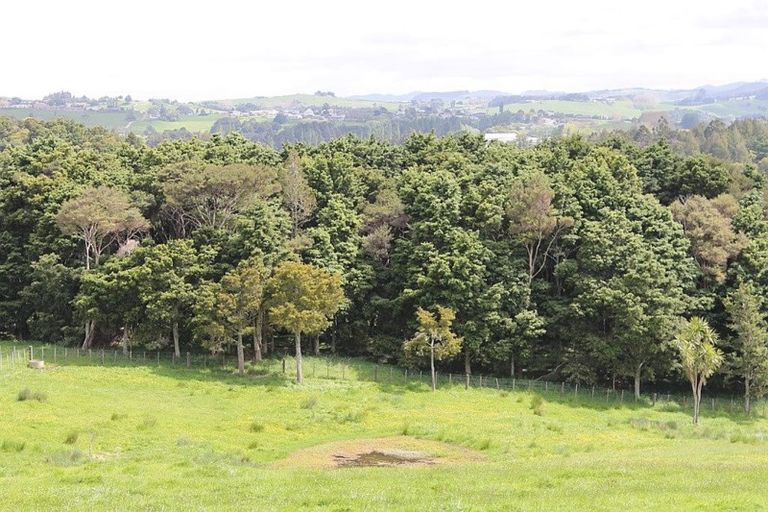 Photo of property in 105 Jumna Road, Maungaturoto, 0587