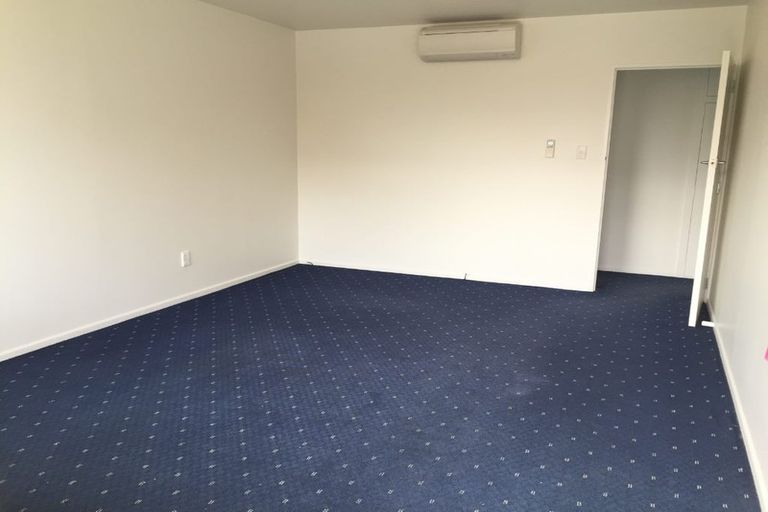 Photo of property in 1/16 Division Street, Riccarton, Christchurch, 8041