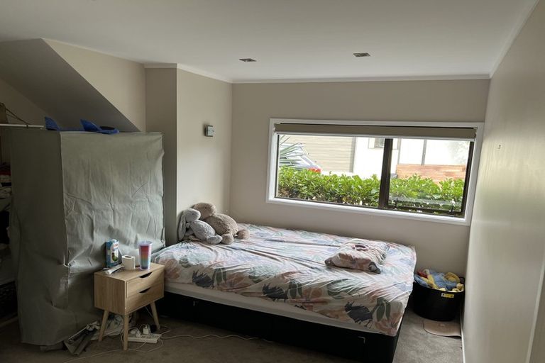 Photo of property in 1/4a Beresford Street, Bayswater, Auckland, 0622