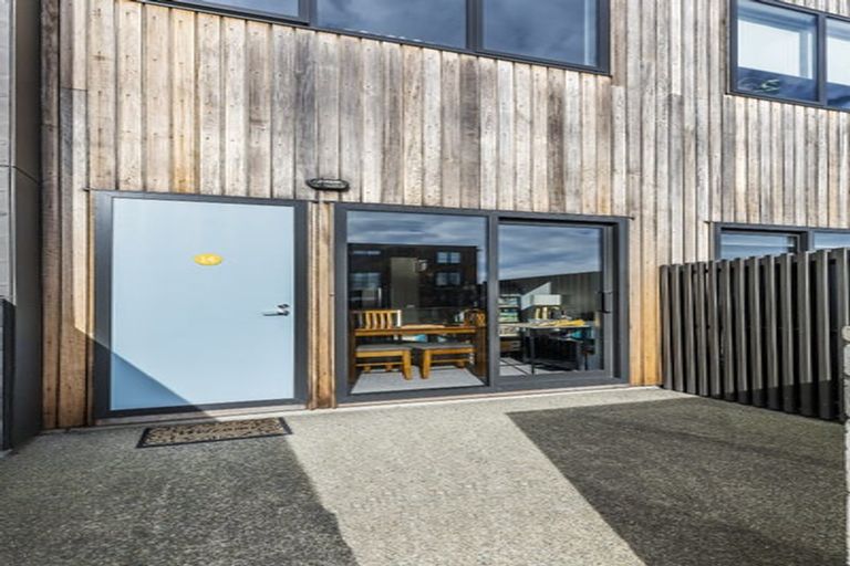 Photo of property in Aniva Terrace, 14 Arney Street, Newtown, Wellington, 6021