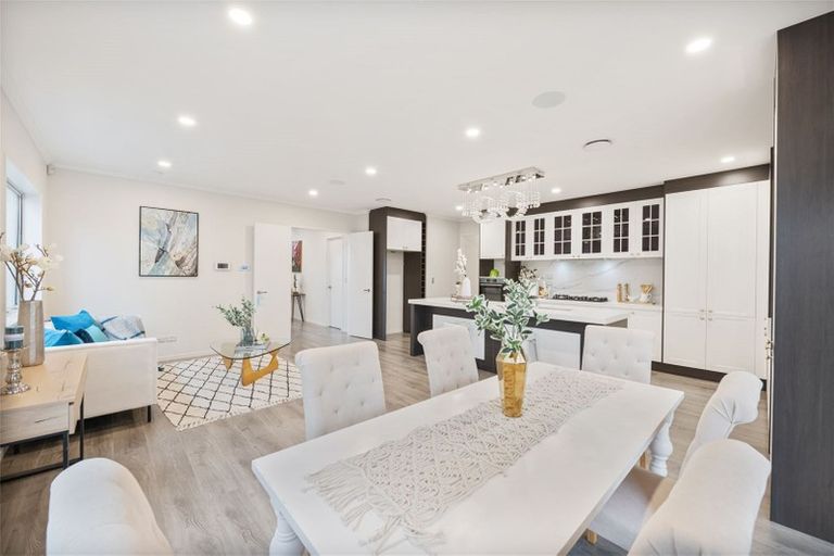 Photo of property in 21 Lime Hill Rise, Flat Bush, Auckland, 2019