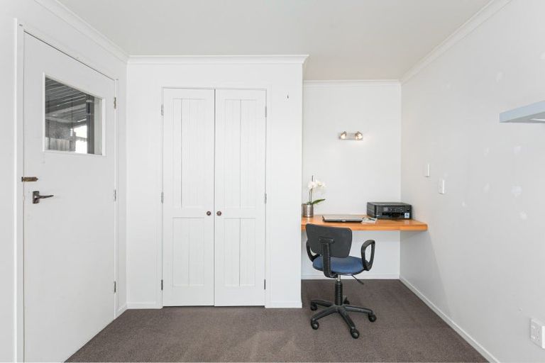 Photo of property in 17d Holyrood Terrace, Waipukurau, 4200