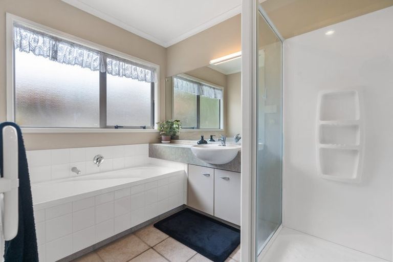 Photo of property in 12 Kristin Lane, Albany, Auckland, 0632