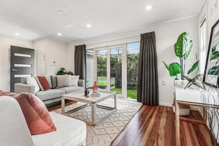 Photo of property in 84 Newcastle Road, Dinsdale, Hamilton, 3204