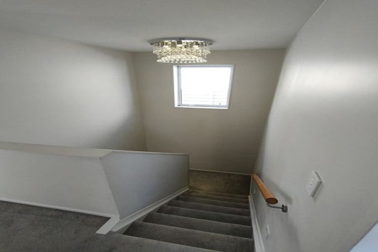 Photo of property in 75 Rosewell Crescent, Flat Bush, Auckland, 2019