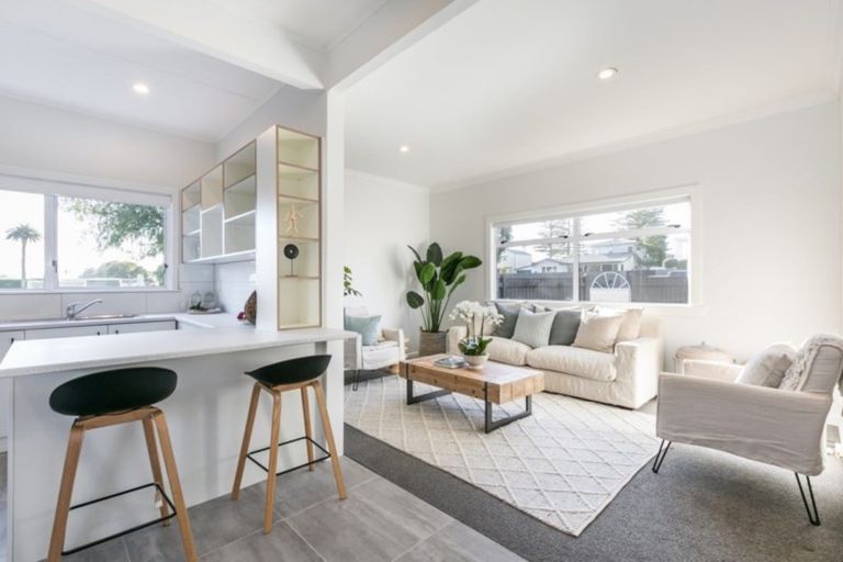 Photo of property in 1 Te Awa Avenue, Te Awa, Napier, 4110