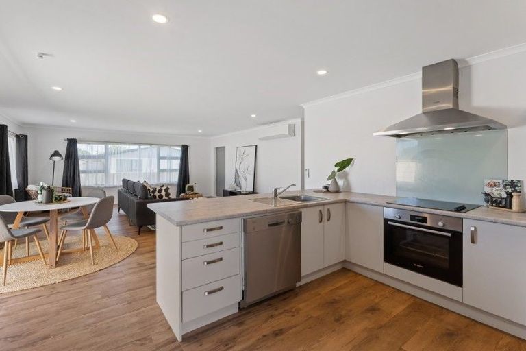 Photo of property in 36a Makarini Street, Paraparaumu, 5032