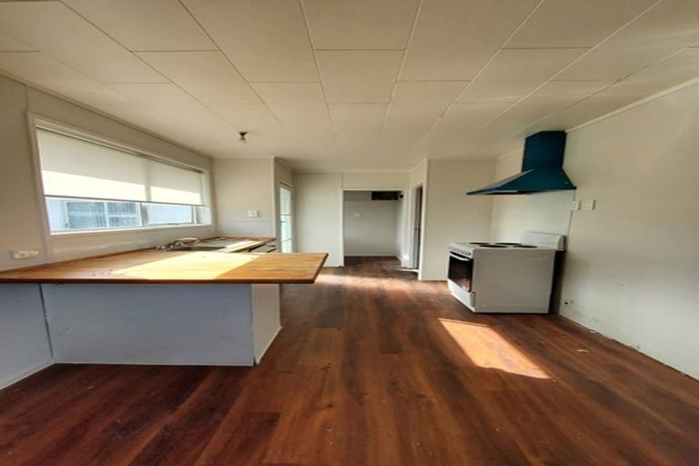 Photo of property in 37 Mcdivitt Street, Manurewa, Auckland, 2102