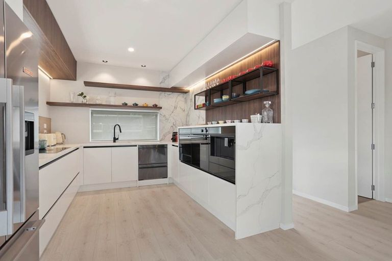 Photo of property in 62 Wallace Road, Hobsonville, Auckland, 0616