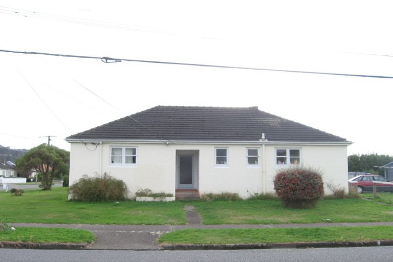 Photo of property in 14 Burcham Street, Taita, Lower Hutt, 5011