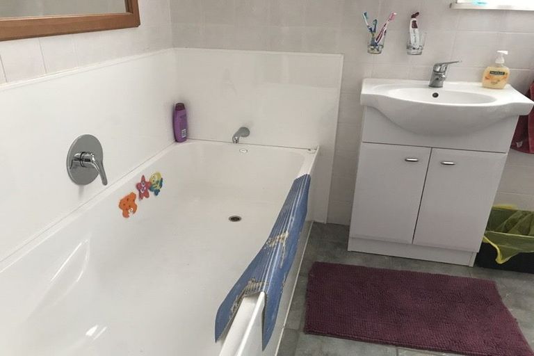 Photo of property in 53 Kauika Road, Avenues, Whangarei, 0110