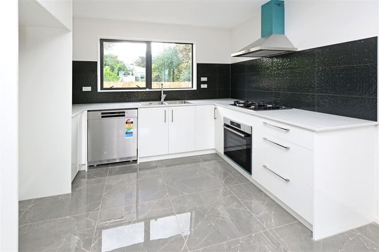 Photo of property in 37e Cornwall Road, Papatoetoe, Auckland, 2025