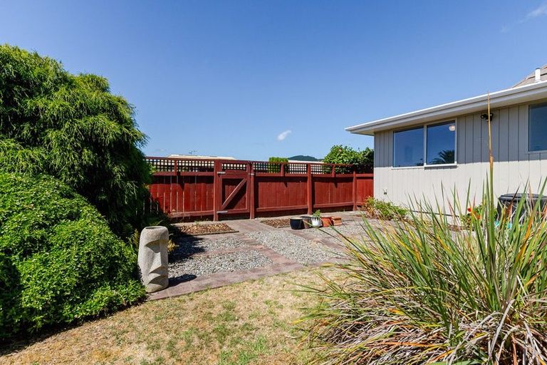 Photo of property in 49 Arawhata Road, Paraparaumu, 5032
