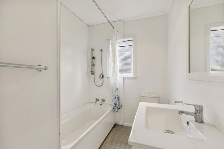 Photo of property in 10 Kiwi Place, Pukekohe, 2120