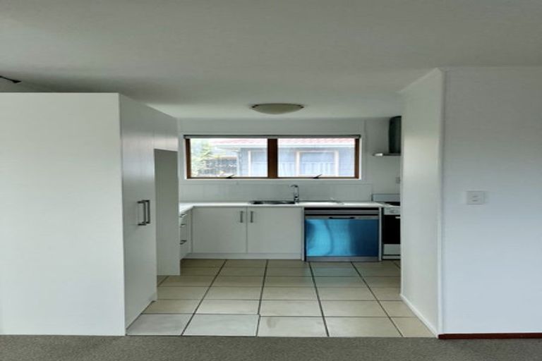 Photo of property in 5 Urlich Drive, Ranui, Auckland, 0612