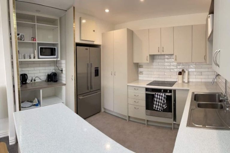 Photo of property in 8 Papakowhai Road, Papakowhai, Porirua, 5024