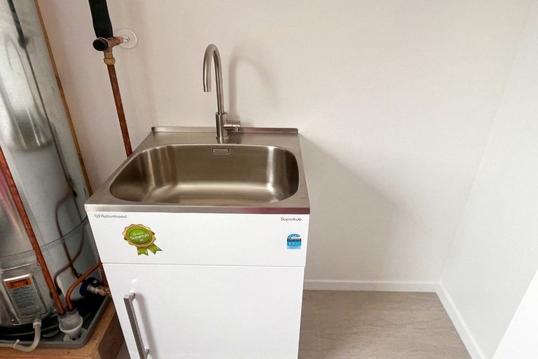Photo of property in 3/13 Moa Place, Christchurch Central, Christchurch, 8013