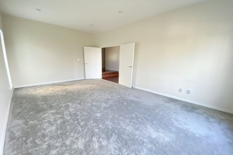 Photo of property in 43 Remuremu Street, Long Bay, Auckland, 0630