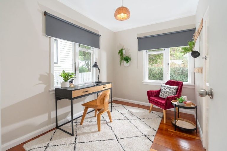 Photo of property in 22 Whaui Street, Vogeltown, Wellington, 6021