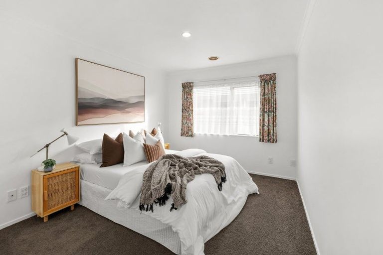 Photo of property in 35 Duggan Drive, Owhata, Rotorua, 3010