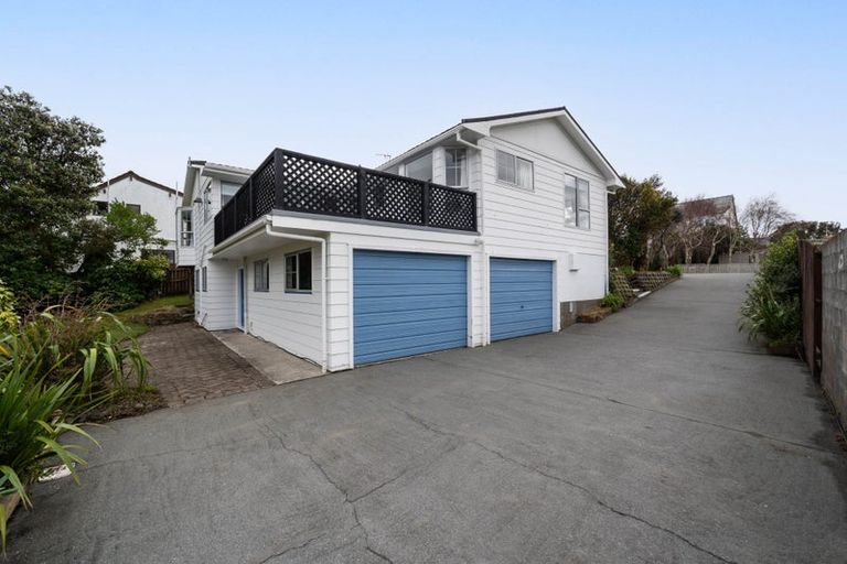 Photo of property in 10 Mallard Grove, Churton Park, Wellington, 6037