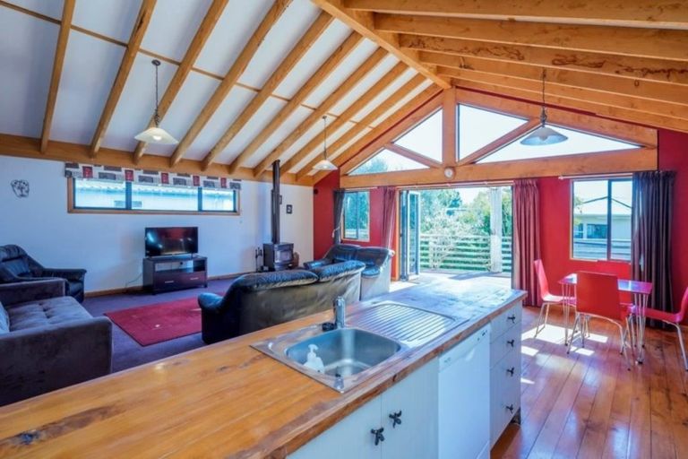 Photo of property in 47 Te Moana Road, Waikanae Beach, Waikanae, 5036