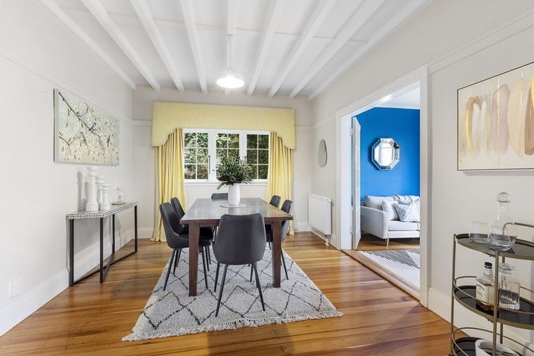 Photo of property in 2 Cluny Avenue, Kelburn, Wellington, 6012