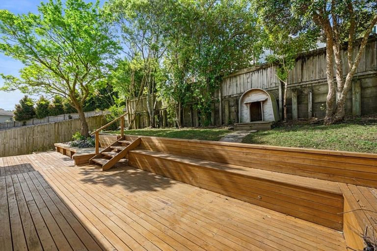 Photo of property in 121b Sunnyside Road, Sunnyvale, Auckland, 0612