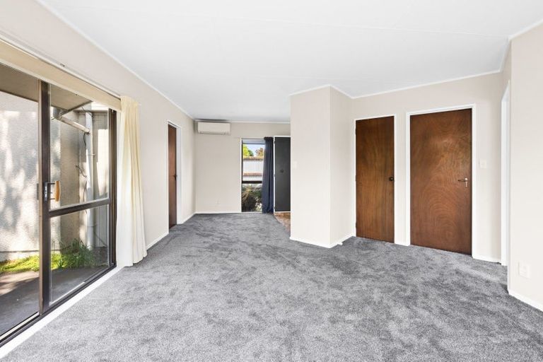 Photo of property in 2/1107 Saint Aubyn Street East, Parkvale, Hastings, 4122