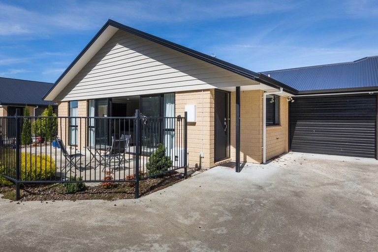 Photo of property in 15 Thomson Street, West End, Palmerston North, 4412