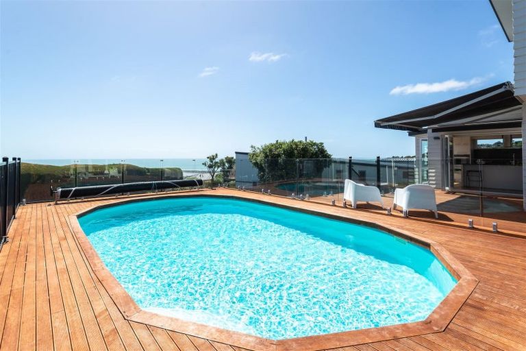 Photo of property in 40 Belleview Terrace, Mount Pleasant, Christchurch, 8081