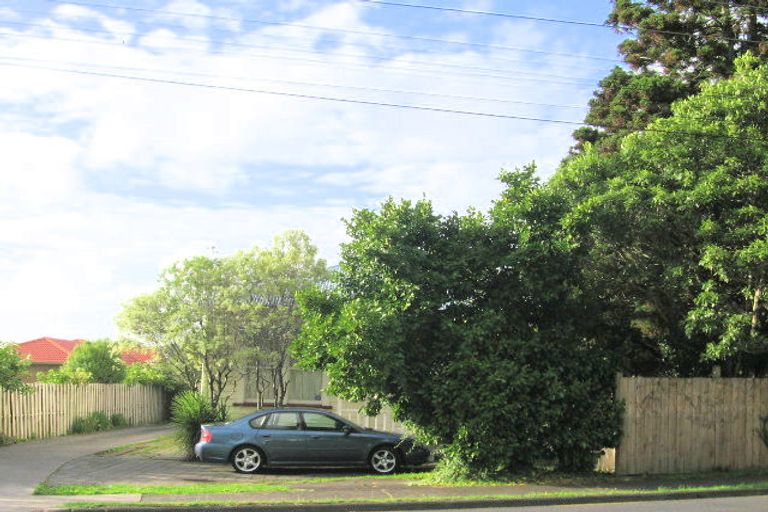 Photo of property in 411 West Coast Road, Glen Eden, Auckland, 0602